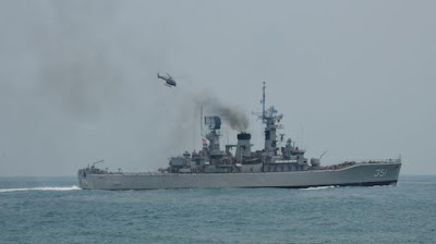 Foto Penampakan Armada Tempur TNI AL di Pantai Merak