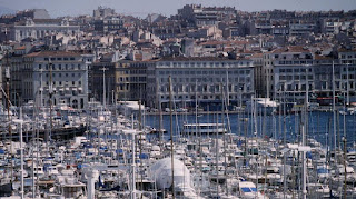 Le port de Marseille (Bouches-du-Rhône). Le maire UMP, Jean-Claude Gaudin, laisse planer le doute sur sa candidature à la municipale.