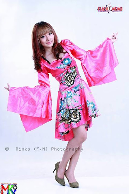 phyu sin shin thant with colorful fashion dresses 