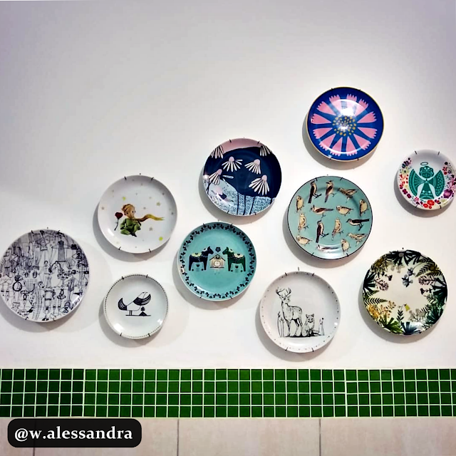 decoration- plates- on- the-wall