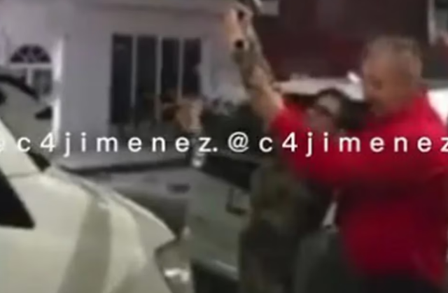 Video: Hija de la dueña del restaurante  La Polar es captada tirando balazos al aire