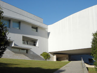 facultade-ciencias-informacion-santiago-siza