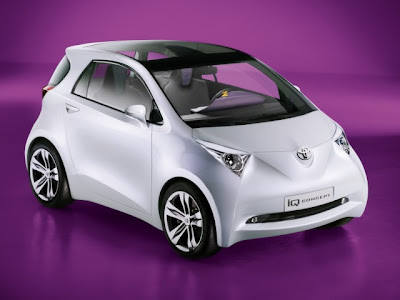 toyota_iq_concept_front_side