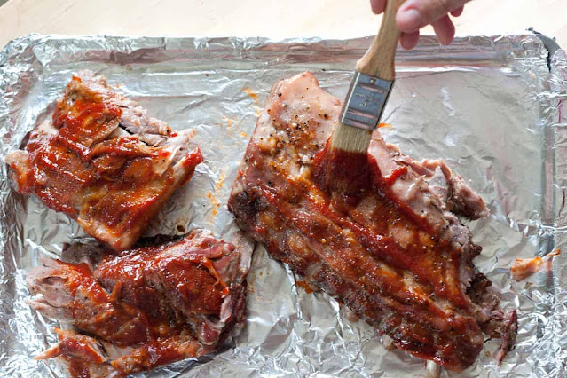 Como cozinhar costelinha de porco no forno rapidamente