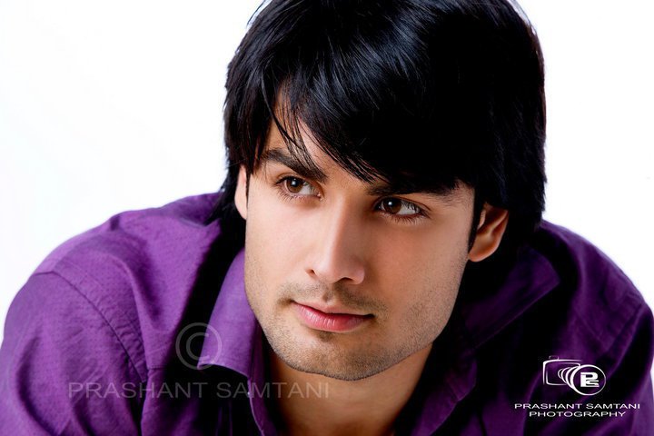 latest images of vivian dsena