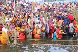 डाला छठ : कांच ही बांस के बहंगिया, बहंगी लचकत जाए... See Pics | #NayaSaberaNetwork