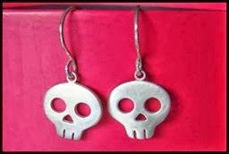 20-Creative-Yet-Scary-Halloween-Ear-Rings-Designs-Ideas-2012-For-Kids-Girls-3