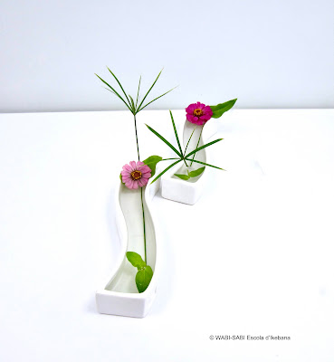 Ikebana-jiyuka-ukibana-freestyle-wabisabi-escoladikebana