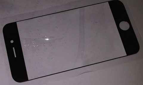 iphone 5 pics revealed. iPhone 5 Bezel Leaked More