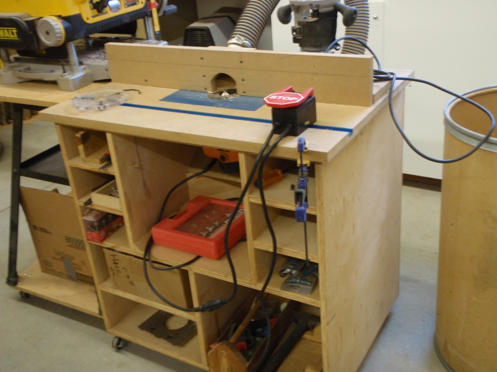 deluxe router table plans