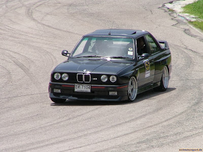 BMW E30 Photo 4