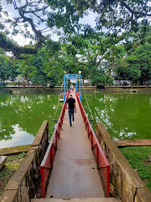 Jembatan taman kambang iwak