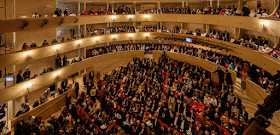 Grange Park Opera at West Horsley Place - the auditorium (Photo Richard Lewisohn)