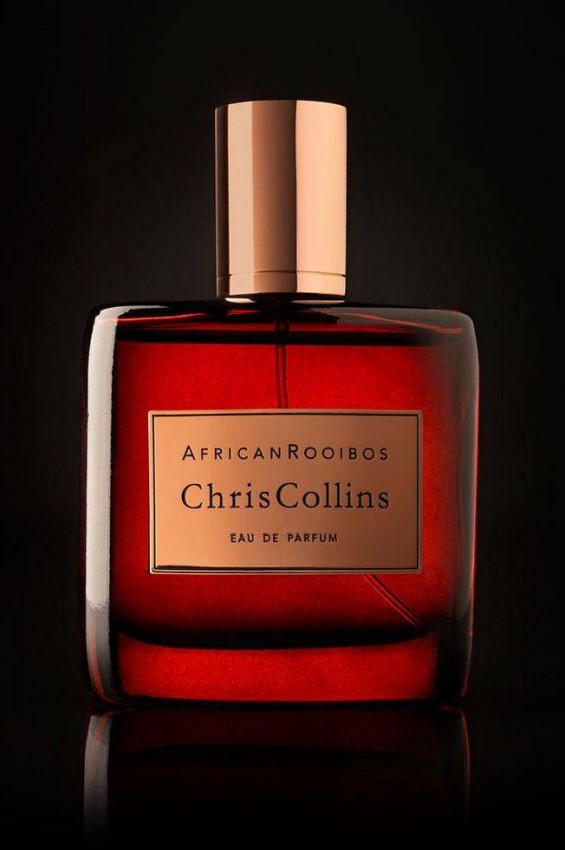 African Rooibos from CHRIS COLLINS Beach trips do not mean the times when you stay in the arms of the sun during the day, but evening nights on the beach also you will need to shine with a perfume that may be more powerful than the one you chose for the morning, that is why we chose this perfume for you CHRIS COLLINS, it gives you a wonderful sense of warmth and strength together, with its distinctive blend Of bergamot and sage, with cedar wood and black pepper, it will suit you strongly if your evening is romantic as well.