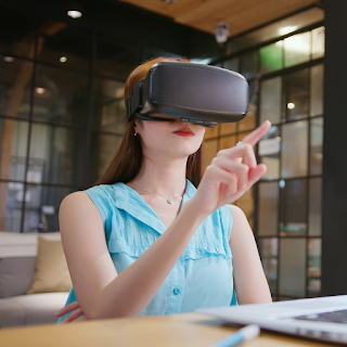 Augmented Reality (AR) & Virtual Reality (VR) Solutions