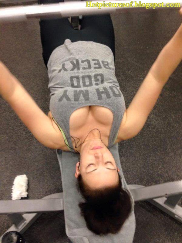 There Are Sexy Hot pictures of Among Us (87 Photos)