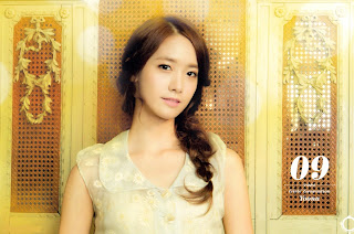 SNSD Yoona Desk Calendar 2013