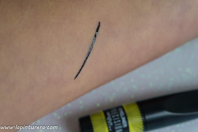 swatch eyeliner