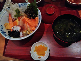 海鮮市場 ふくの家 サーモンイクラ丼定食