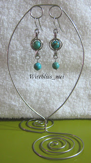 wire earring stand