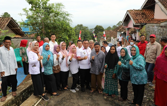 Warga Sumur Kumbang Ucap Syukur, Dapat Bantuan Bedah Rumah