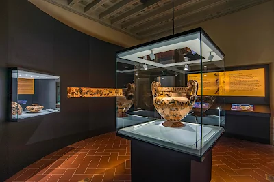 Museo Archeologico Nazionale di Firenze (video)