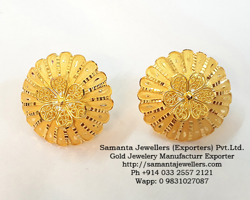 jhumka design in gold,new jhumka design gold,latest gold jhumka designs 2020,gold jhumka,Beautiful Gold Earrings,Latest light weight gold Earrings,Ear Tops designs in Gold,Ear Studs Designs in Gold,gold tops,ear tops,gold earings,gold earrings designs,traditional earings,daily wear earings,light weight gold earings,bridal gold earrings,fancy earrings designs,daily wear gold earrings,gold ear studs designs,latest gold earrings designs,kanbala,earringsdesign