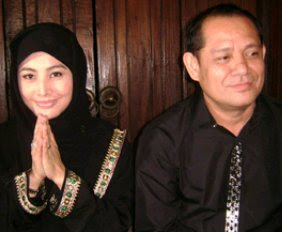 Foto-Foto Cici Paramida dan Ahmad Suhaebi