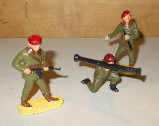 Airfix Russian Infantry; Airfix US Infantry; BR Moulds Toy Soldiers; Cold War; Polish Copy; Polish Paratroopers; Polish Toy Soldiers; Polish ZW; PZG Plastic Toy Figures; PZG Polish Infantry; PZG Toy Figures; PZG Toy Soldiers; PZG US Infantry; PZG ZSP; Small Scale World; smallscaleworld.blogspot.com; Timpo GI's; Timpo Solid GI's; Trojan Khaki Infantry; WWII Toy Soldiers;