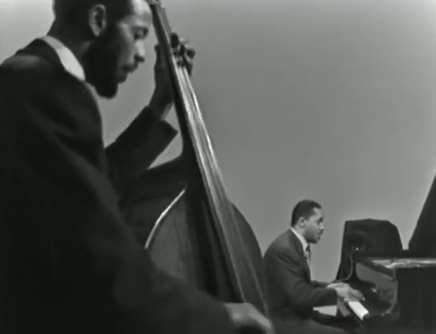 Percy Heath et John Lewis en 1958