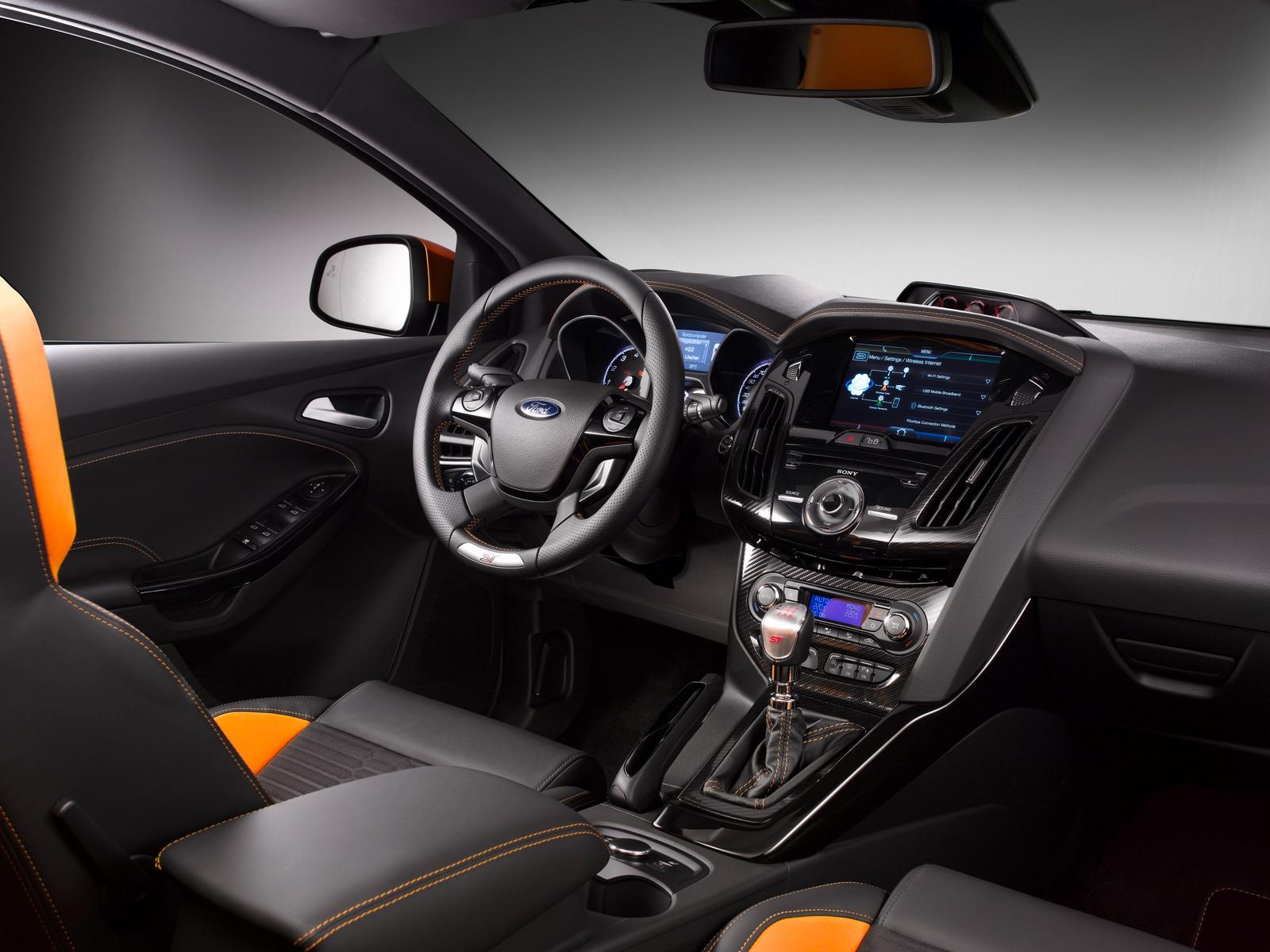 New Ford Focus ST Interior