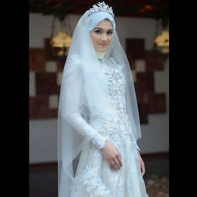 Model Kebaya  Akad  Nikah  Hijab Simple Terbaru 2022
