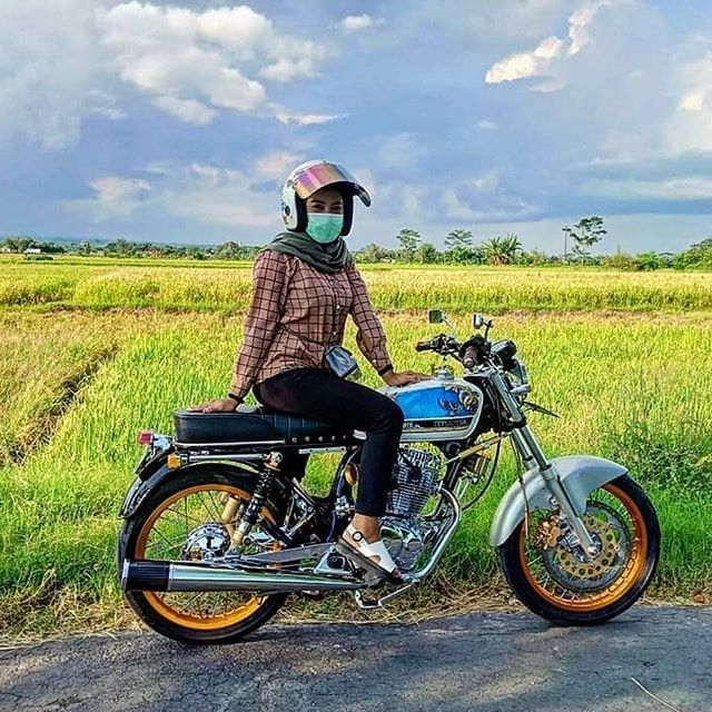 Gambar HD Modifikasi CB 100 Warna Biru Terbaru 2020