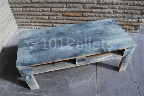 Upcycled coffee table from Pallets Wood - Pallet Furniture