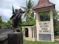 Wisata Religi Goa Selarong Di Yogyakarta