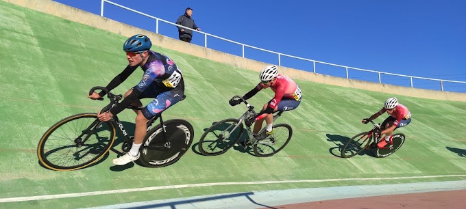 Los equipos cadete y junior del C.C. Sepelaco se concentraron en Benicassim