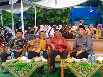 Kepala SMA Negeri 12 Kabupaten Tangerang Isar Dasuki Tasim mengapresiasi terhadap para siswa  yang telah lulus Ujian Nasional