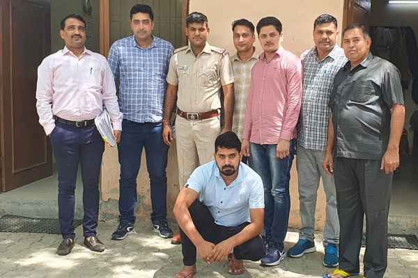 faridabad-crime-branch-sector-17-arrested-wanted-criminal-sunil