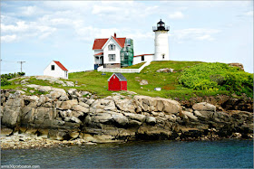 Nubble Lighthouse en Cabo Neddick, Maine