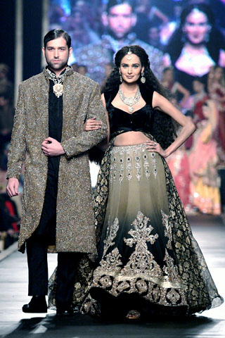 HSY Bride Groom Dresses www.fashion-beautyzone.blogspot.com