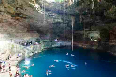  Cenote in Habiku Mexico