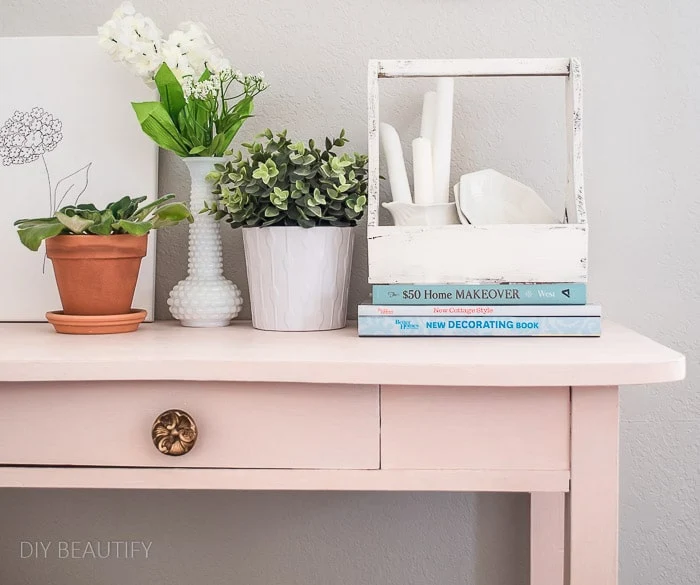 pink table