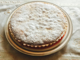 Cherry bakewell tart