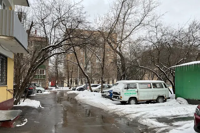 Ивановская улица, дворы