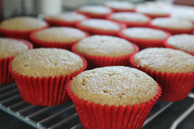 Maple dulce de leche apple cupcakes