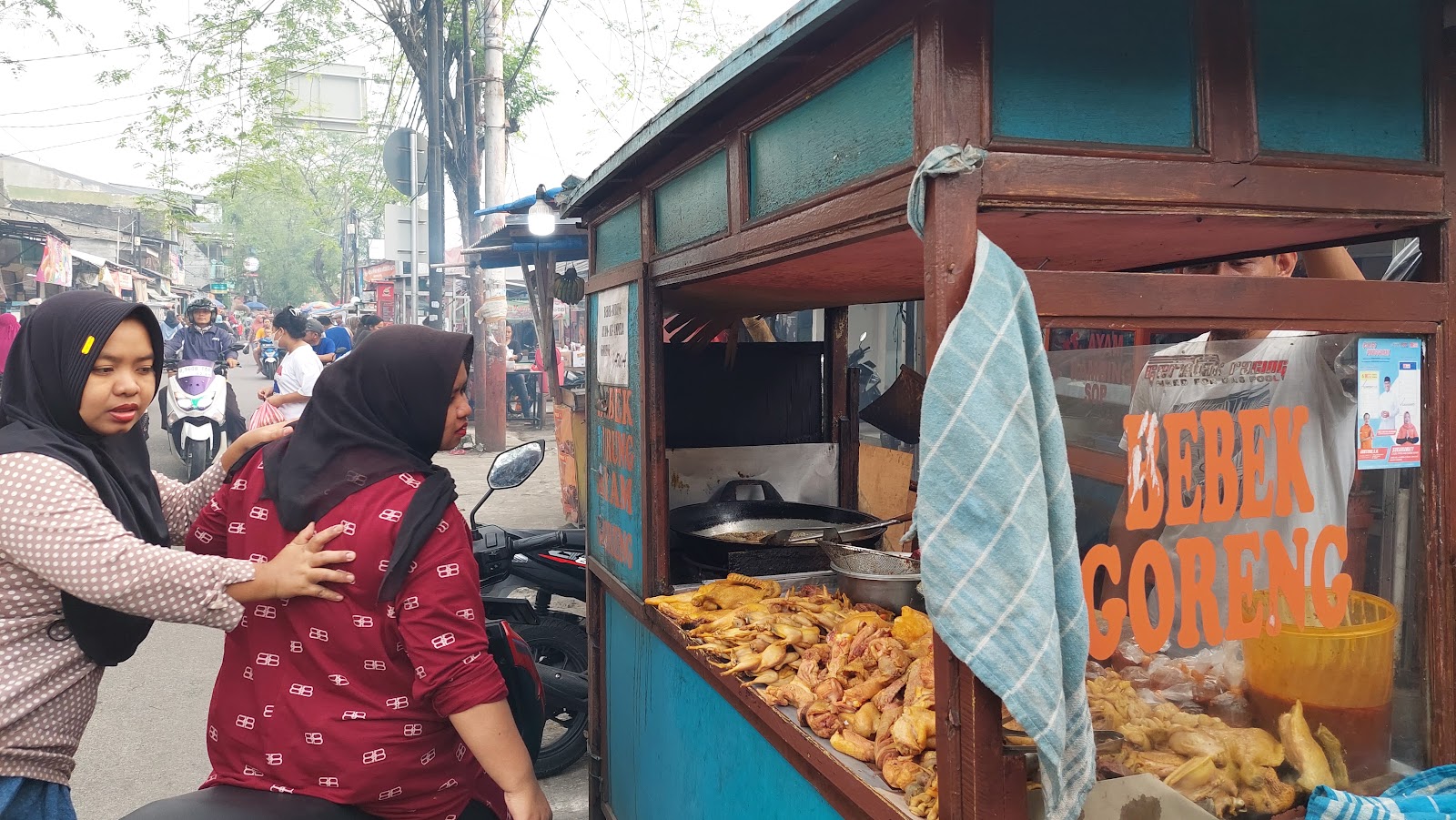 Bebek Goreng Jawa Pasar Proyek Sukapura