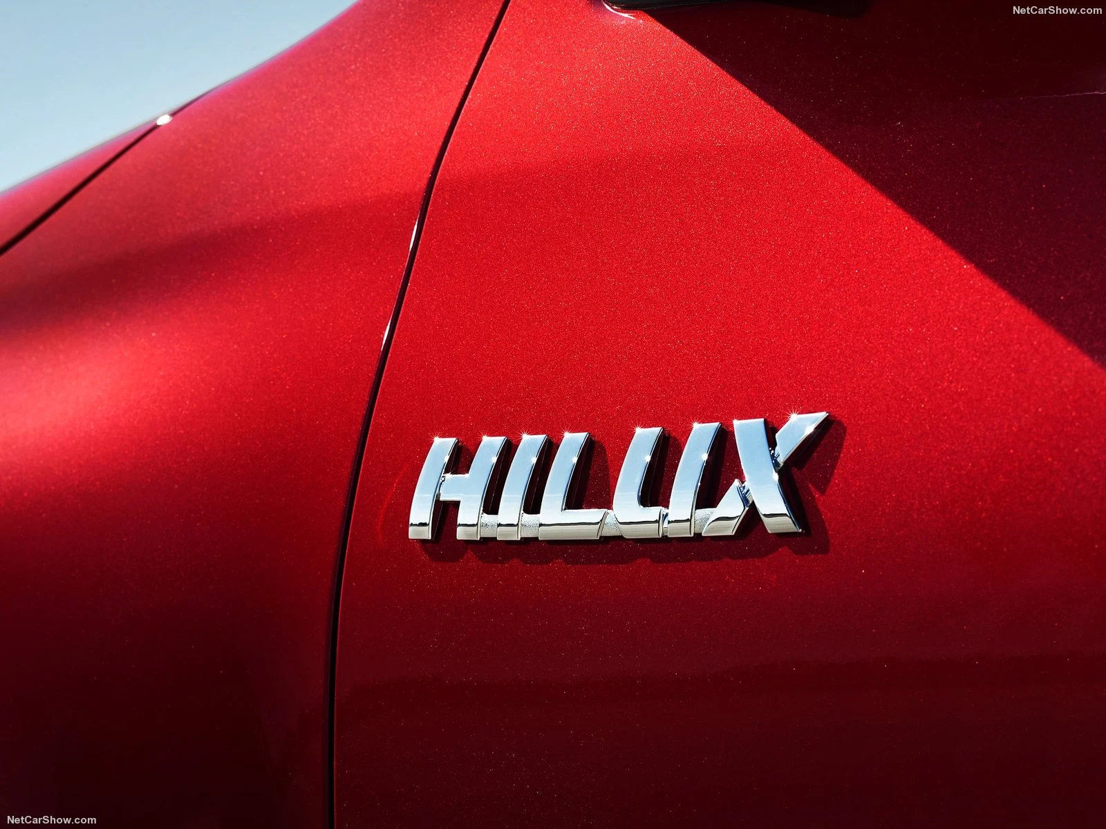 Hình ảnh xe ô tô Toyota HiLux 2016 & nội ngoại thất