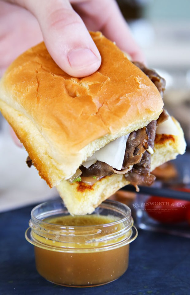 Easy-French-Dip-Sliders-au-jus