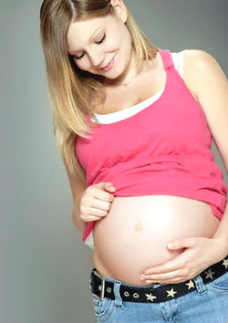 characteristics of a woman is pregnant 