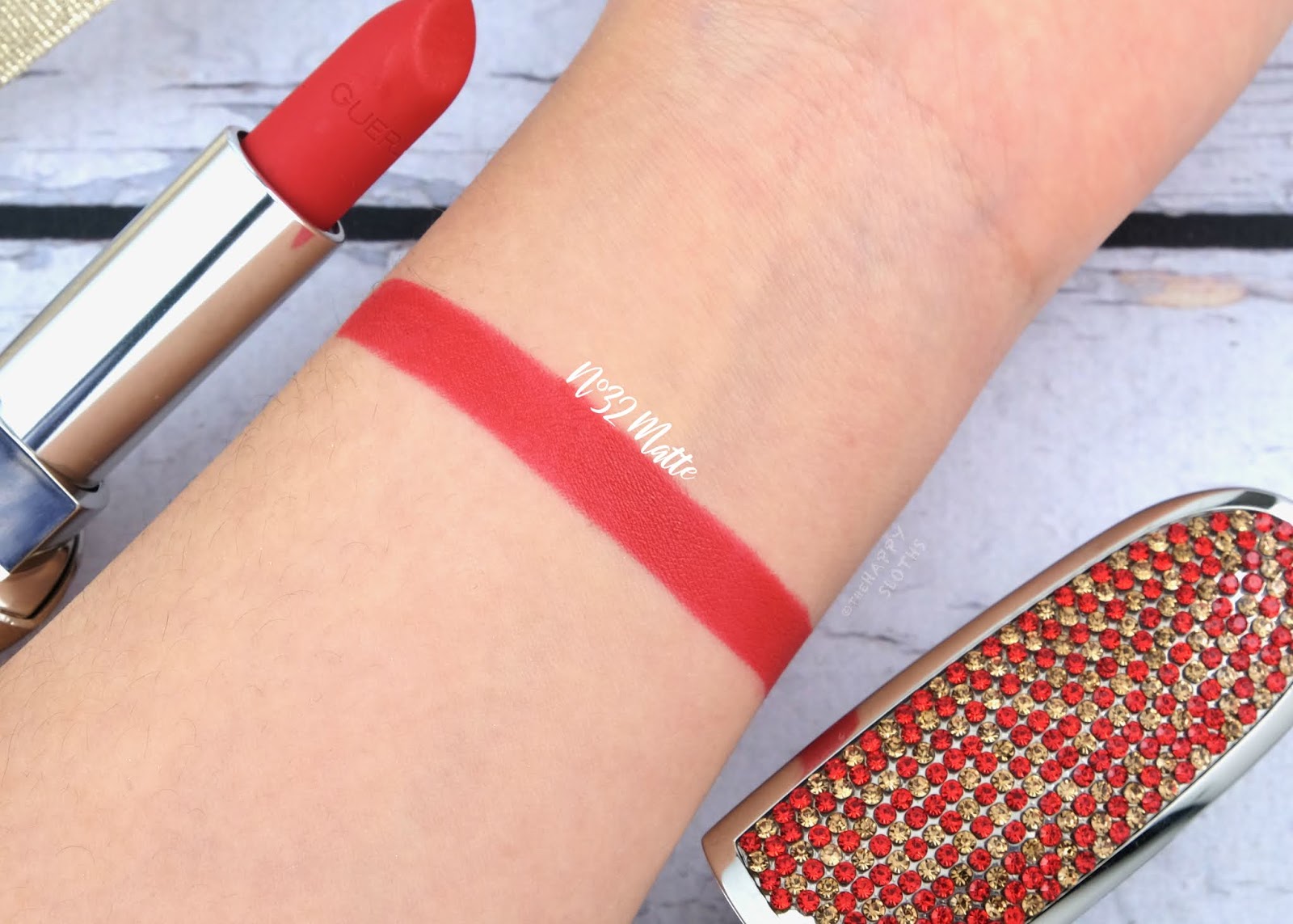 Guerlain | Holiday 2020 Golden Bee Rouge G Lipstick in "N°32 Matte": Review and Swatches